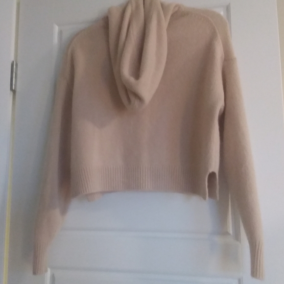 100 percent skin tone  cashmere sweater with hood size small from Aritzia - Picture 2 of 8